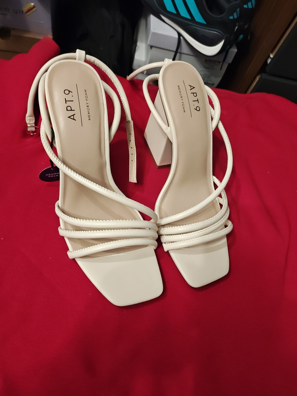 Apt. 9 Women's Cream Strappy Block Heel Sandals